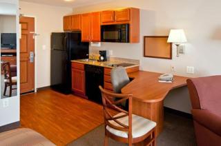 Candlewood Suites Indianapolis Airport by IHG - Indianapolis - 4