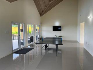 Sunshine Cove Luxury Villa 3 - Falmouth - 2