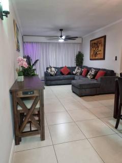 Beautiful 2 Bedroom Condo With Patio - 6