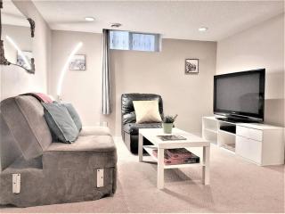 Stylish Getaway by Spruce Meadows - 1