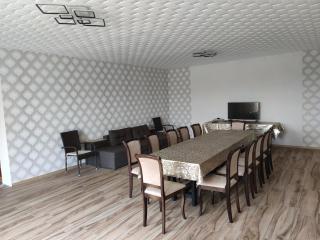 Будинок де є басейн та дві бесідки чан джакузі сауна - 1