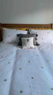 Bumblebee Cottage - 5