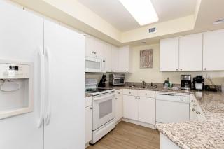 Ocean front 2 bedroom, 2 bath condo - 301 Brighton condo - Myrtle Beach - 6