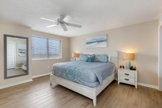 Ocean front 2 bedroom, 2 bath condo - 301 Brighton condo - Myrtle Beach - 3
