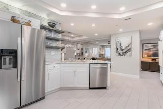 Exquisitely remodeled 3 bedroom 3 bath ocean view condo, 908 Margate condo - Myrtle Beach - 1