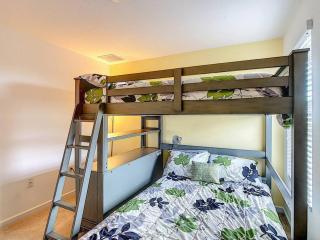 Disney Area Pool Home - 6BR/4.5Ba - 12 Guests - 7