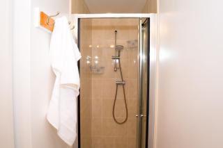 Modern 3 Bed House - Wolverhampton - 6
