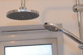 Modern 3 Bed House - Wolverhampton - 4