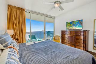 AQUA RESORT! Beachfront, 3 Bedroom Condo! 2 Bedrooms Beach Front! Sleeps 7! Free Beach Chairs by Dolce Vita Getaways PCB - 6