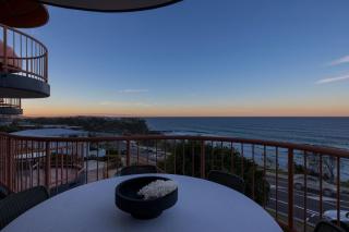 Beachfront Villa - Coolum Beach - 9