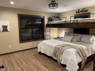 Bent Tree Cabin, on Private 12.5 Acres + Hot Tub - Broken Bow - 8
