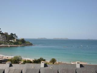 Appartement rénové avec vue mer, proche plage, parking privé - FR-1-368-162 - Perros-Guirec - 0