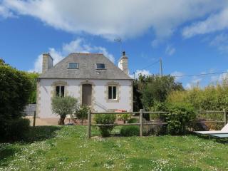 Maison de charme avec jardin, terrasse et WIFI, à 600m de la mer à Pleumeur-Bodou - FR-1-368-294 - 0