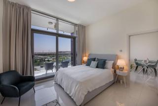 Bright and spacious apartment in DAMAC HILLS - Dubai - 0