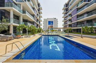 Bright and spacious apartment in DAMAC HILLS - Dubai - 6