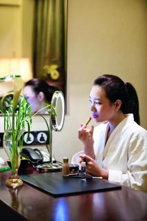 Mövenpick Hotel Hanoi Centre - Hanoi - 9