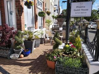 The Phoenix Guest House - Scarborough - 9