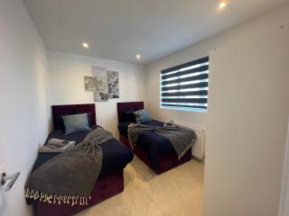 Star London Station Road 3-Bed Haven - London - 4