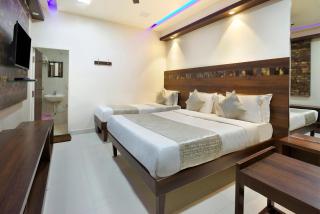 Mannars Deluxe Lodge - Mysore - 3