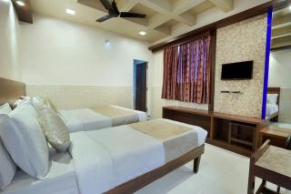 Mannars Deluxe Lodge - Mysore - 9