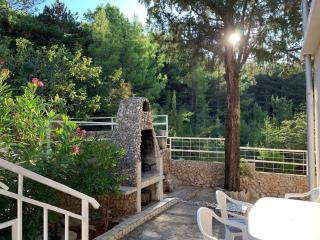 Apartmani Fićurin Starigrad Paklenica - Starigrad-Paklenica - 9