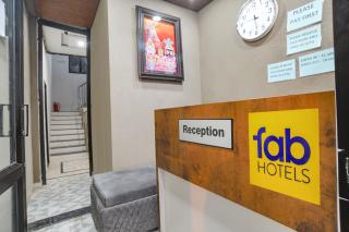 FabHotel Devs Inn - 8