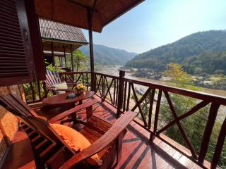 Mekong Riverside Lodge - Pakbeng - 4