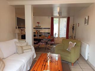 Well equipped apartment, large terrace, BBQ & WIFI - Ria - 2