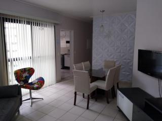 Apartamento em Pitangueiras - 100 metros da praia - Guarujá - 2