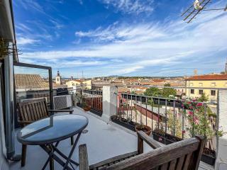 Romantic Duplex with terrace and great views - Girona - 8