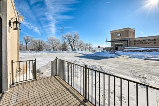 Regal River Retreat in the Heart of Yankton! - 8