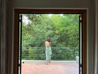 Huna House - Thorndale - 2