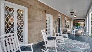 Comfortable Escape in Historic Downtown Savannah - 8