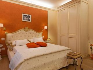 La Culla di Dante Luxury Apartment in Duomo - Firenze - 5
