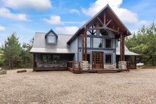 Brand New! Geauxin' All Inn, Fireplace, Hot Tub, Swings, Free Firewood - Broken Bow - 6