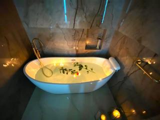 Rose Suite - Caesarea - 8