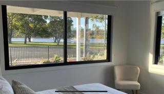4BR Waterfront - Skippers Quarterdeck - Lakes Entrance - 3