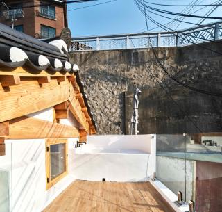 Luxury Hanok Stay Cloudscape - 5