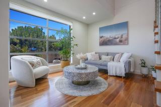 Modern Executive Ocean View Oasis Shell Cove Mansion 5 Minutes to Beach Sleeps 16 - 2