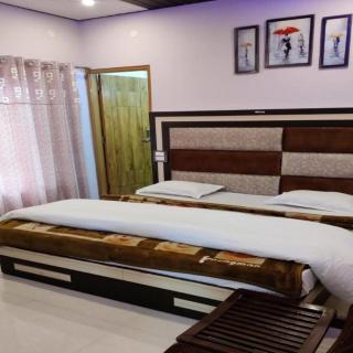 Oak wood Homestay Banikhet - 4