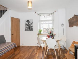 5 Thomas Street - 1