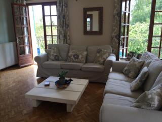 Inviting 2-Bed Apartment with pool in Saint-Romain - Saint-Romain - 8