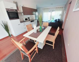 Queen Beach Apartments - Nin - 5