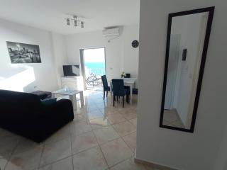 Relax Holiday Apartment - Sarandë - 1