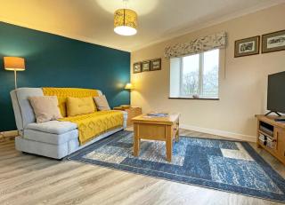 Maesyfelin Isaf Apartment - Llanybydder - 5
