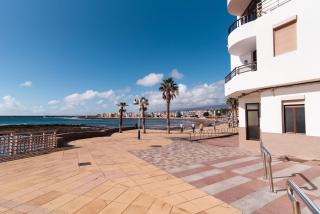 Home2Book Lovely Beachfront Apt Arinaga Green - Arinaga - 6