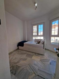 Ático moderno con terraza privada en Málaga centro - 4