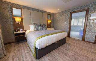 The Valley Hotel & Carriage Gardens - 5