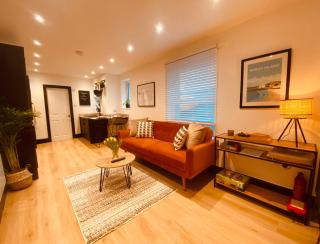 Apartment on The Hoe & Coastal Path with Free Parking - 9