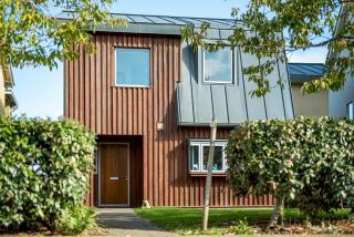 Lakeside family friendly property CW99 - 5